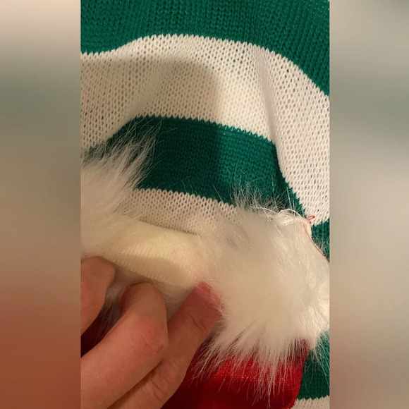 Ugly Christmas sweater with stocking - Picture 5 of 7